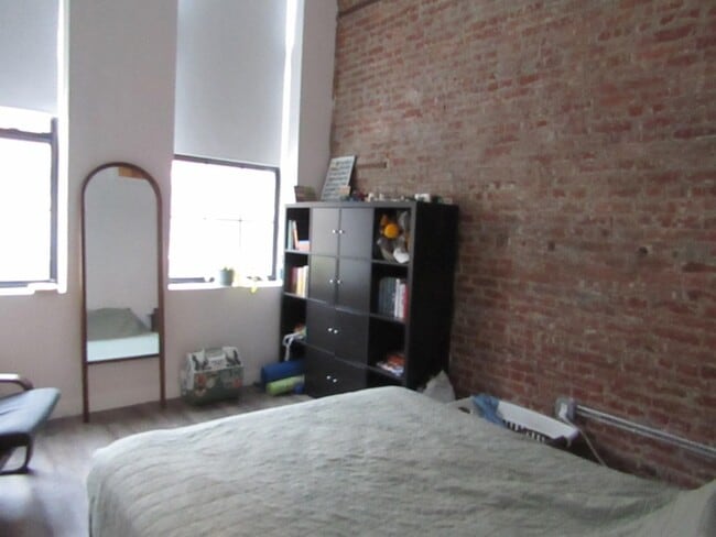 Building Photo - 139 Newark Ave