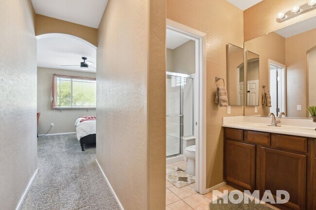 Building Photo - Luxurious 3BR Condo in Anthem