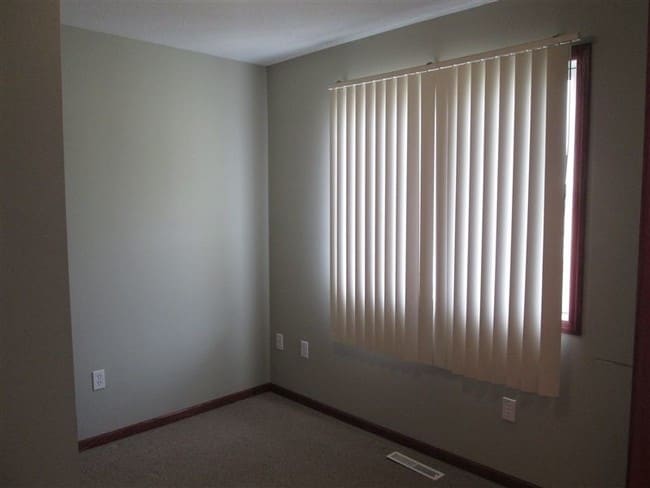 Building Photo - 3 br, 2 bath Townhome - 1621 Park Drive SE