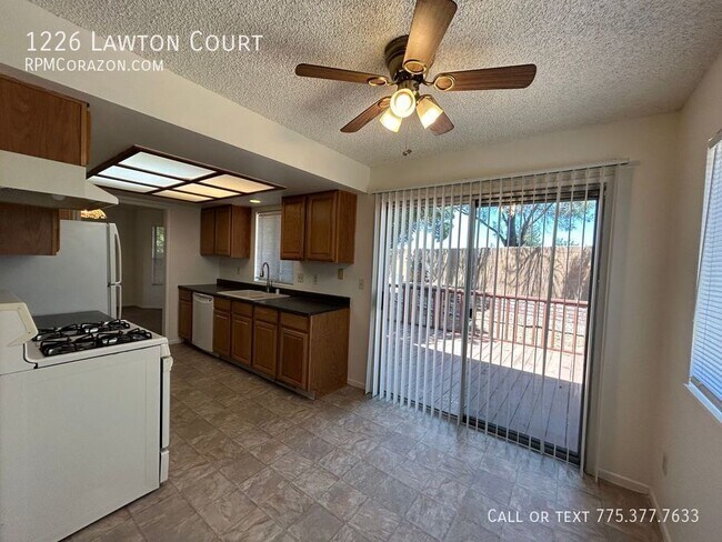 Building Photo - 1226 Lawton Ct