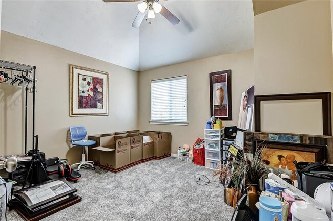 Building Photo - 2208 Breezeway Bend Dr