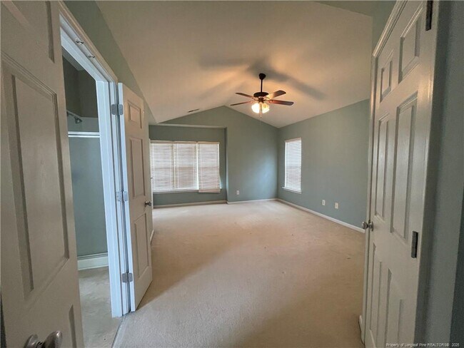Building Photo - 1015 Goldmist Ln