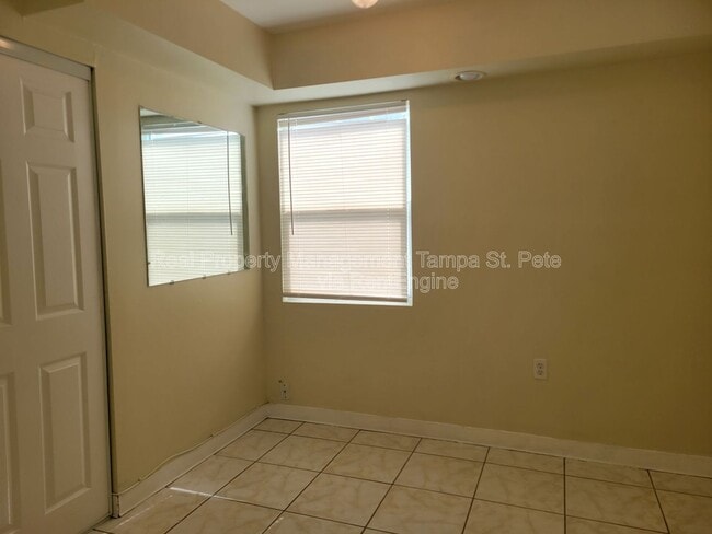 Building Photo - 4519 N Habana Ave