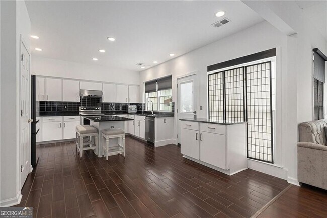 Building Photo - 505 Stedford Ln