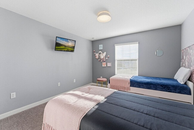 Building Photo - 8924 Stinger Dr