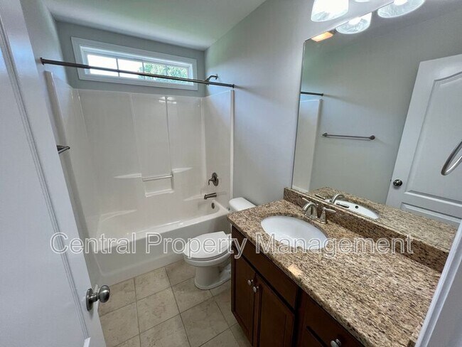 Building Photo - 53 Barnwood Cir