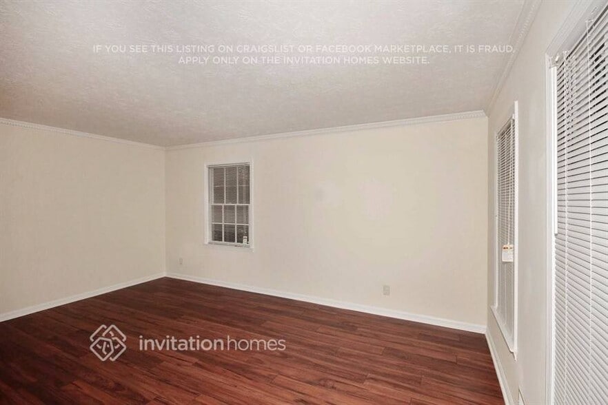 Building Photo - 4640 Mountain Creek Dr