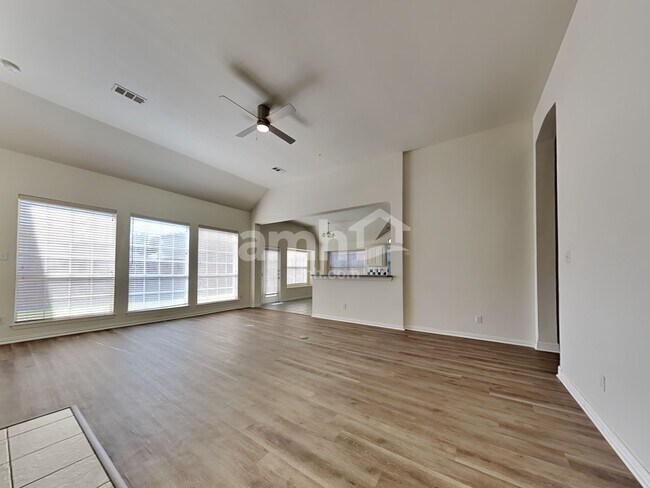 Building Photo - 2500 Kariba Ln