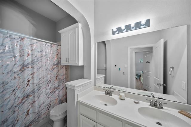 Building Photo - 674 Burr Oak Dr