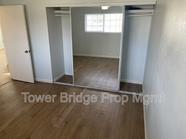 Building Photo - 8724 Halverson Dr