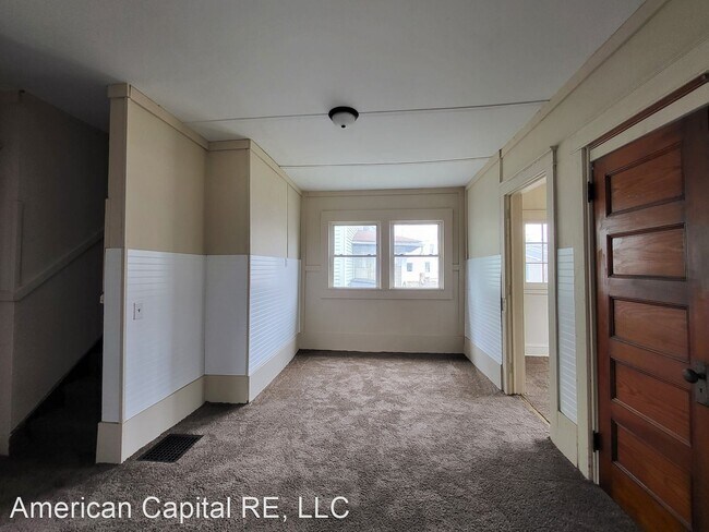 Building Photo - 5 br, 1.5 bath House - 647 Pennsylvania Ave