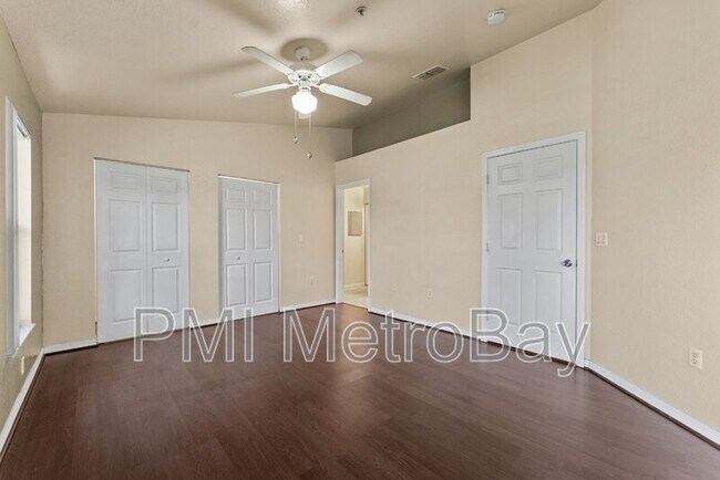 Building Photo - 5039 Sunridge Palms Dr