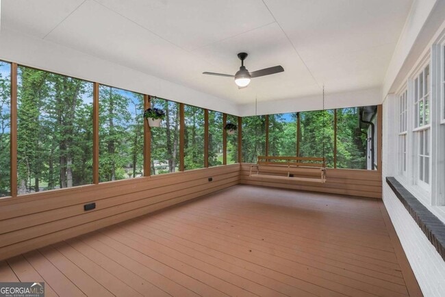 Building Photo - 788 Sherwood Rd N W