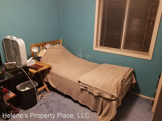 Building Photo - 3 br, 2.5 bath House - 259 NW Clay Court