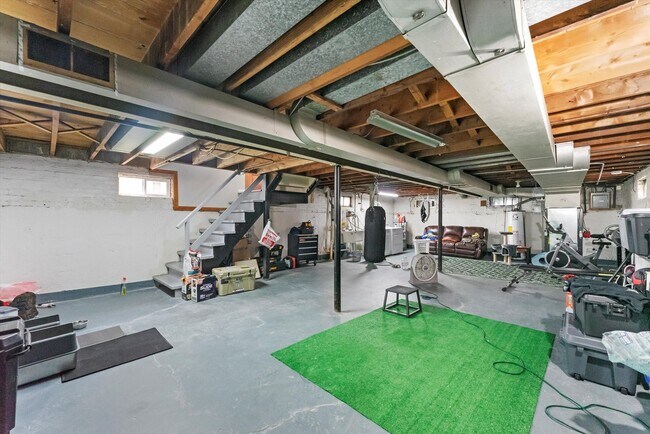 Building Photo - 5139 S Narragansett Ave