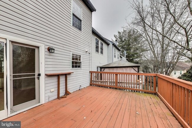 Building Photo - 20488 Summersong Ln