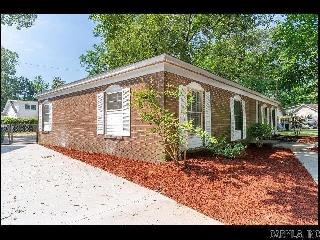 Building Photo - 6809 Canna Rd