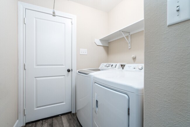 Building Photo - 18123 Willow Edge Dr