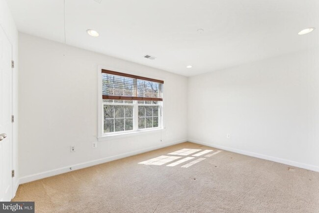 Building Photo - 22411 Conservancy Drive