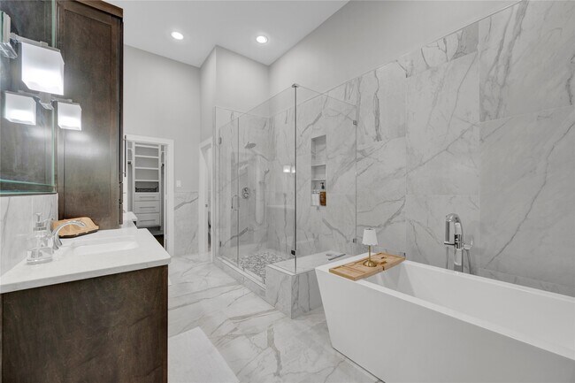 Building Photo - 19 Acorn Cluster Ct