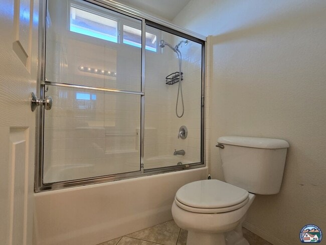 Building Photo - 1874 Farmer Dr