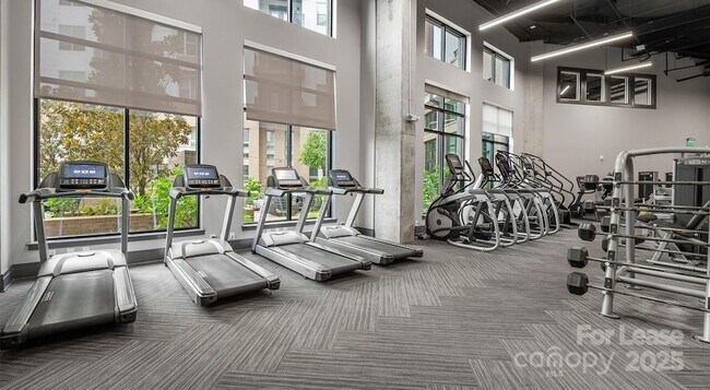 Building Photo - 145 New Bern St