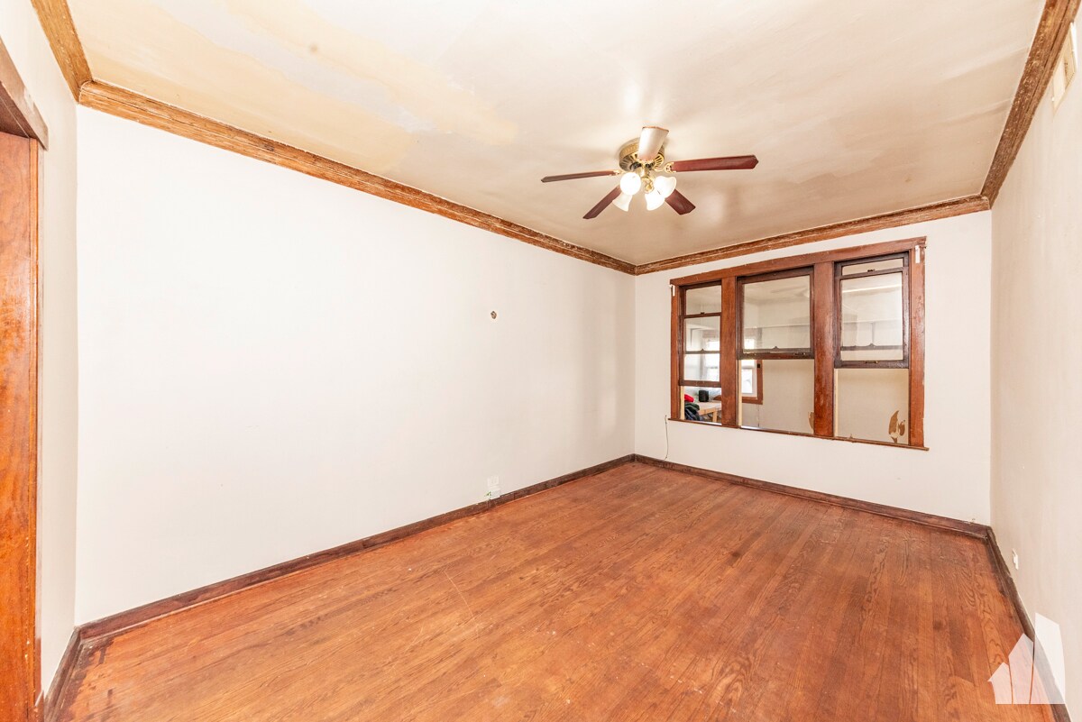 Building Photo - 3310 W Armitage Ave
