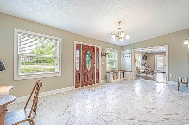 Building Photo - 7617 Glenwood Dr