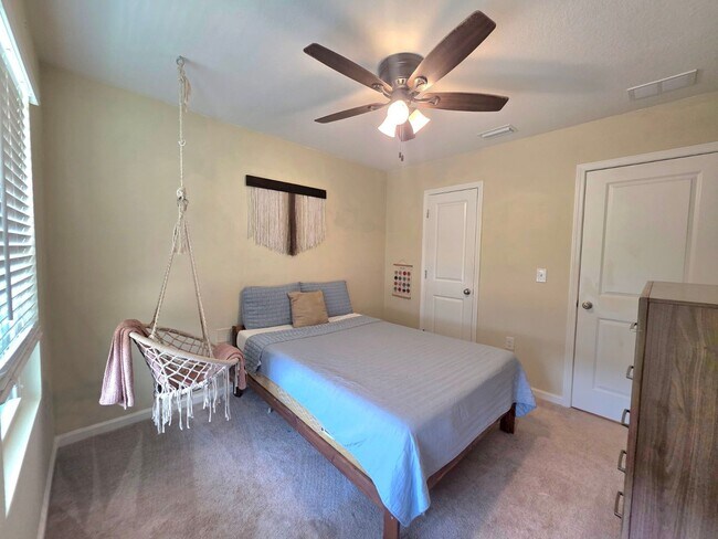Building Photo - 4639 Carlstrom Ln
