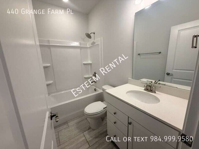 Building Photo - 440 Grange Farm Pl