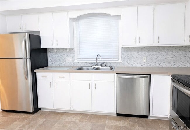 Building Photo - 263 Fruitwood Terrace