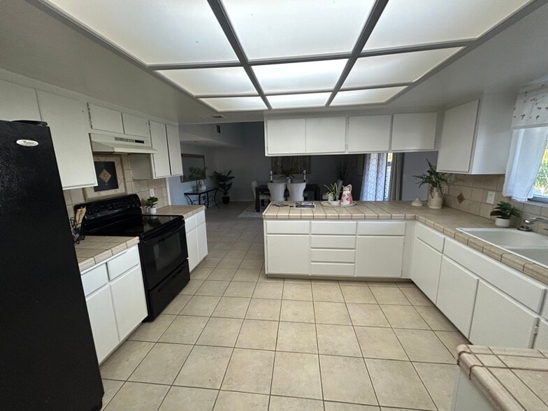 Building Photo - 30041 Windward Dr