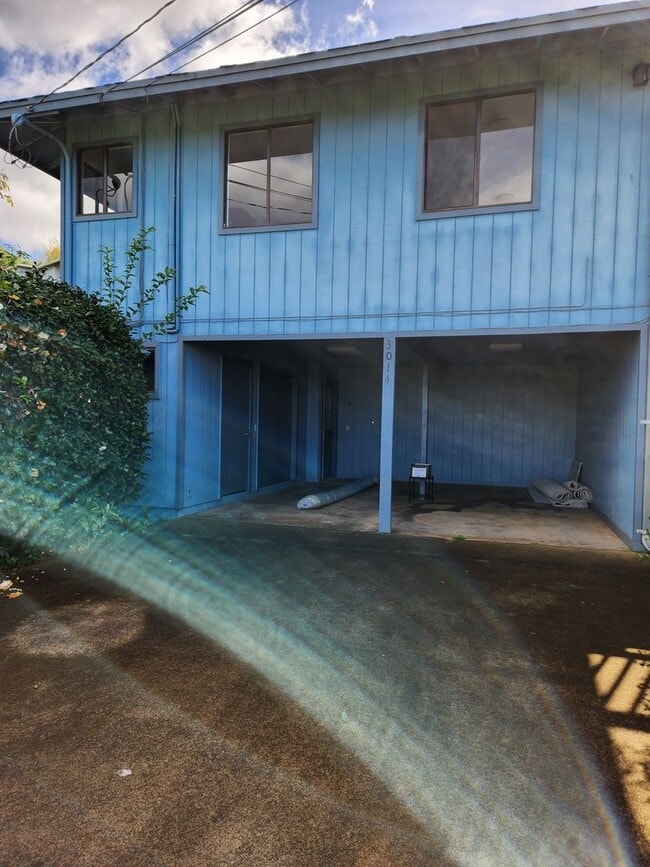 Building Photo - 3014 Kekaulike Ave