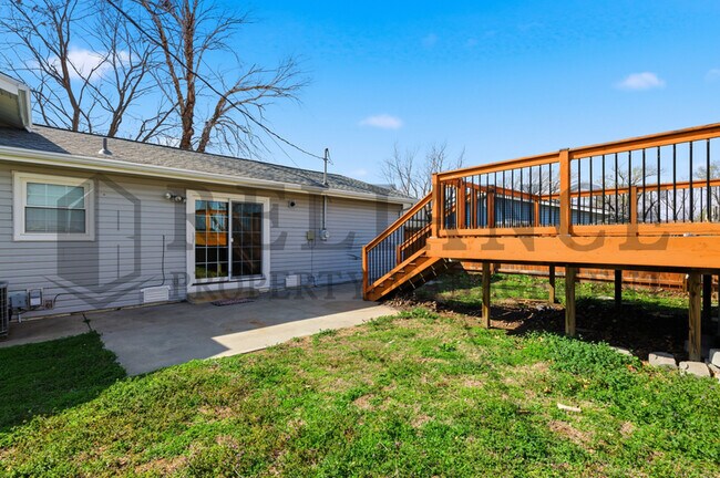 Building Photo - 8300 W 9th St N