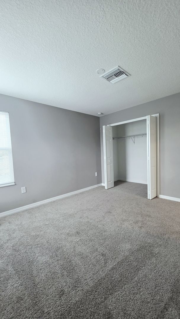 Building Photo - Executive 4BR / 3.5BA Home | Loft • Office...