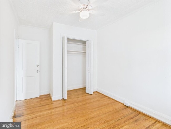 Building Photo - 205 E 33rd St