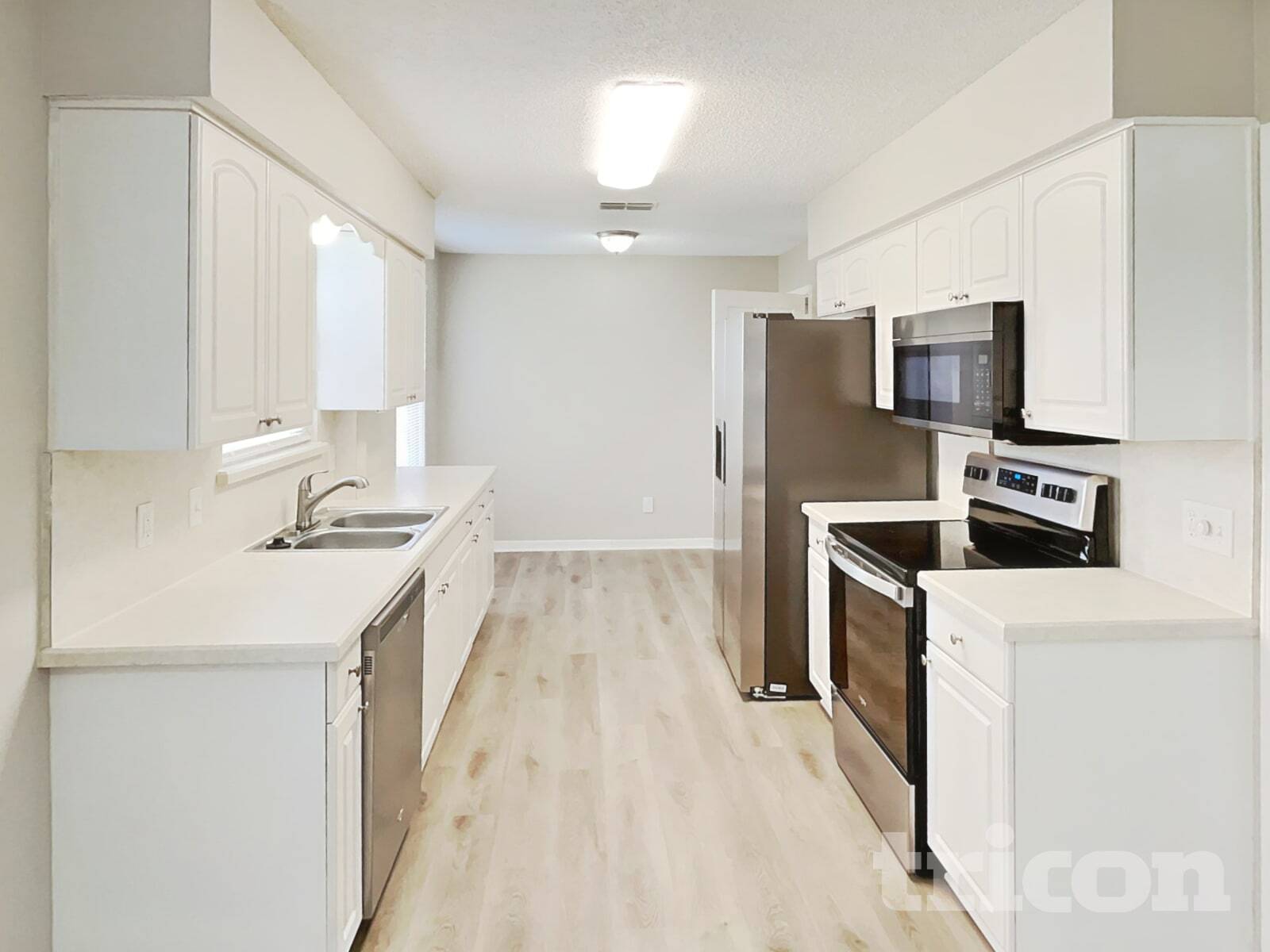 Building Photo - 2388 Kirkwall St