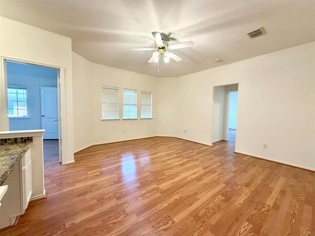 Building Photo - 516 Hawken Dr