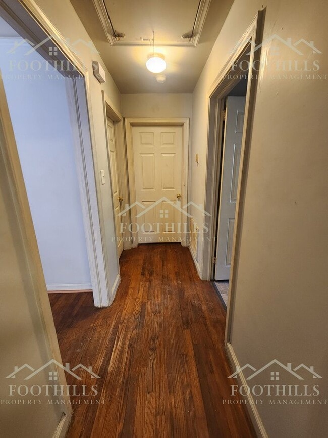 Building Photo - 414-416 Jeb Stuart Ave