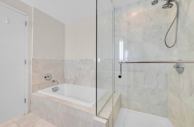 Building Photo - 2 2nd St