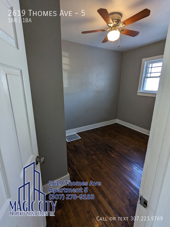 Building Photo - 2619 Thomes Ave