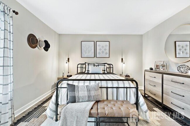 Building Photo - 1000 Pheasant Hollow Dr