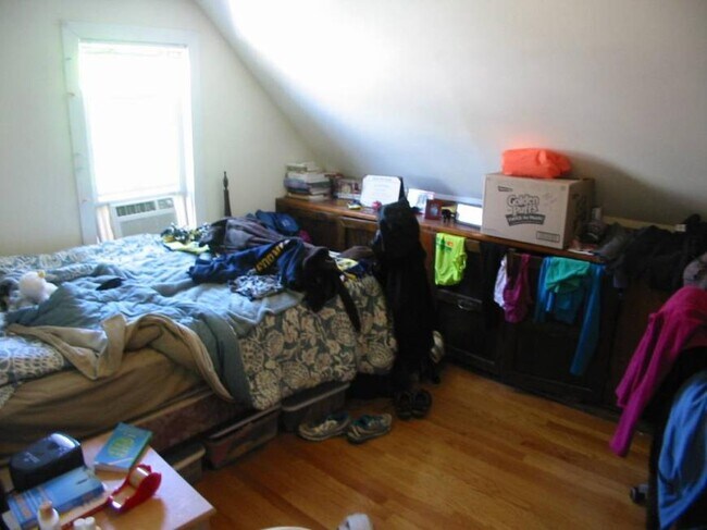 Building Photo - 4.0 bedroom in Cambridge Massachusetts 02140