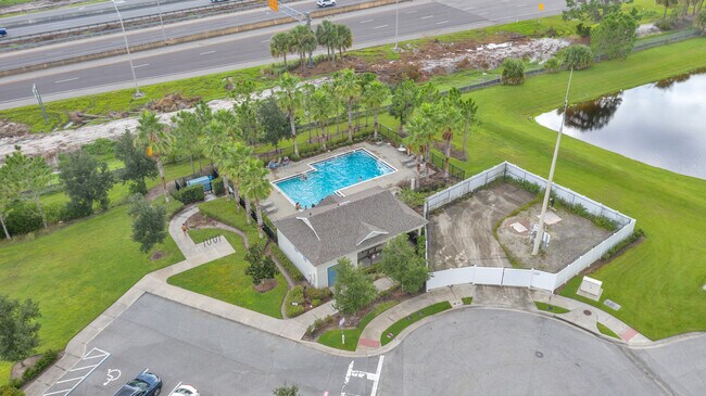 Building Photo - 13501 Silver Strand Falls Dr