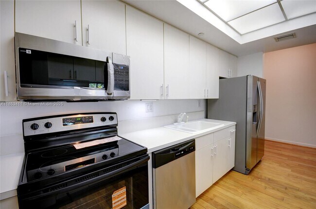 Building Photo - 9805 NW 52nd St