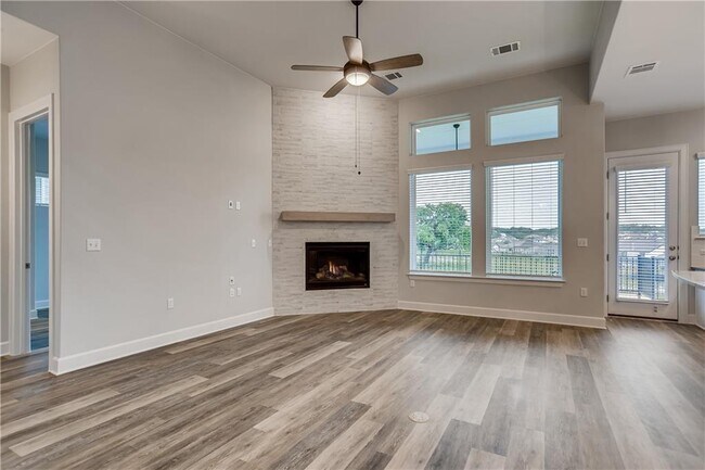 Building Photo - 7112 Poulain Dr