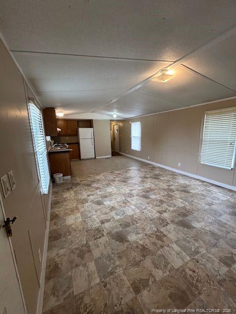 Building Photo - 165 Kesler Dr