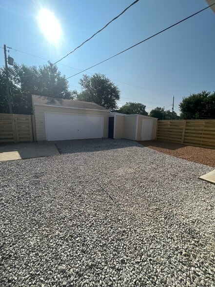 Building Photo - 2758 Beulah Rd