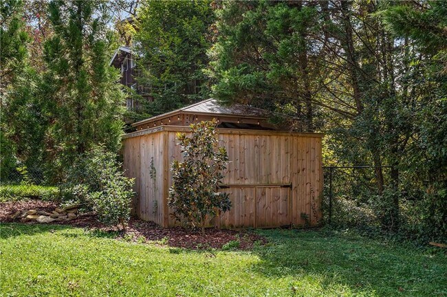 Building Photo - 787 Flat Shoals Ave SE