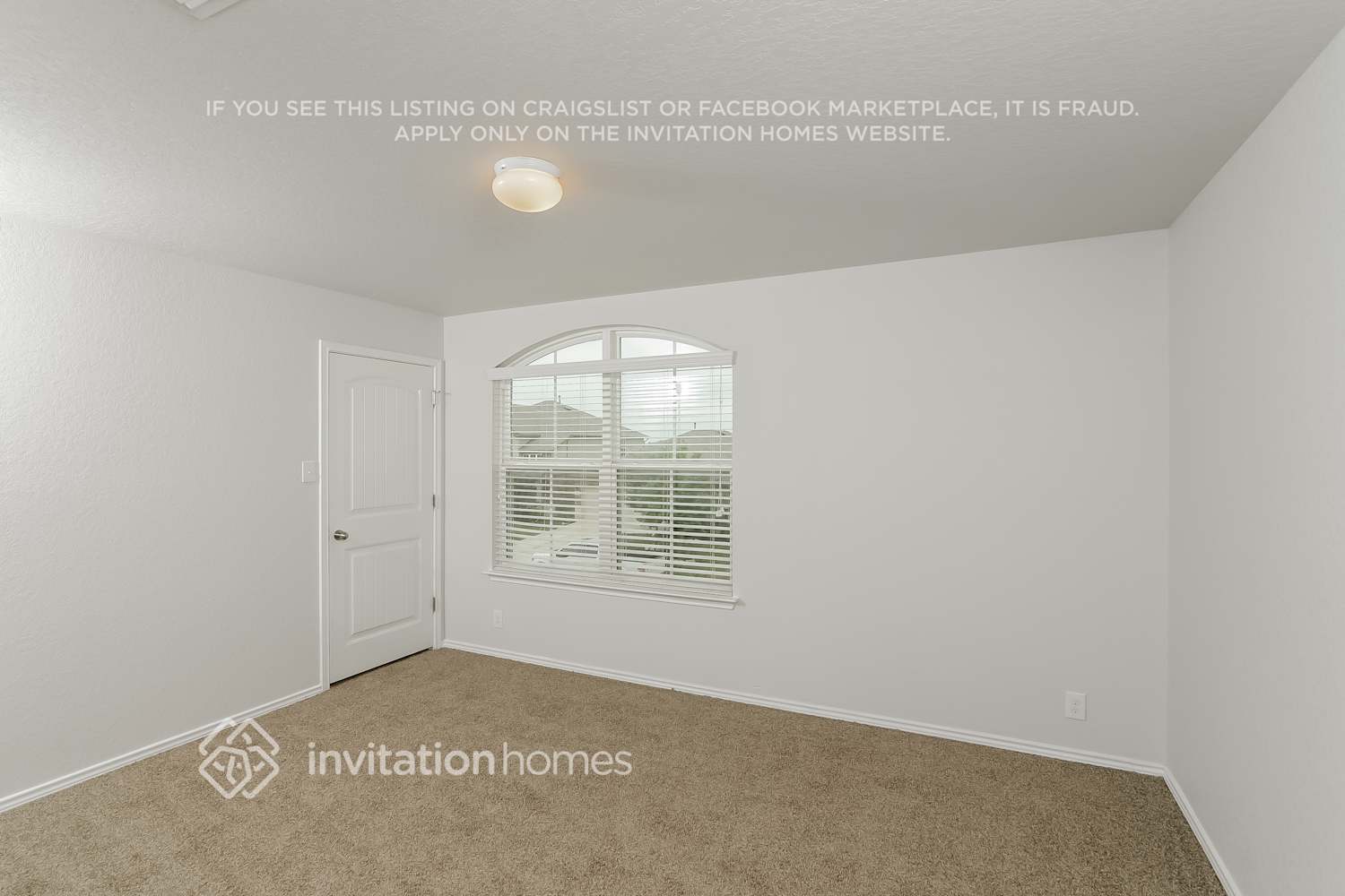 Building Photo - 13815 Murphy Haven